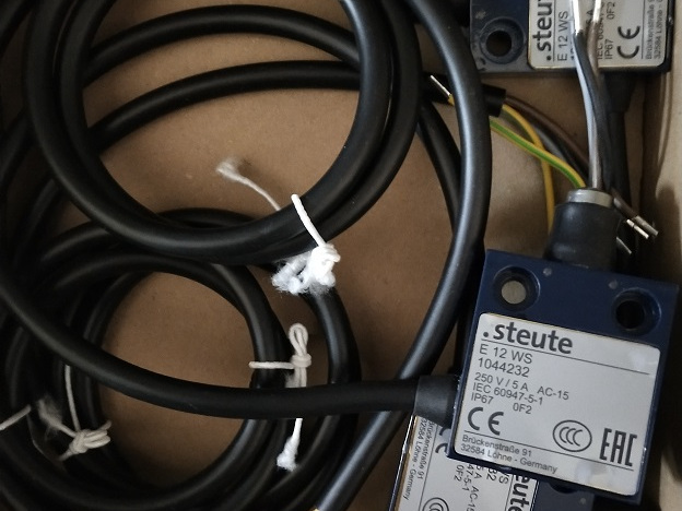 德国STEUTE限位开关